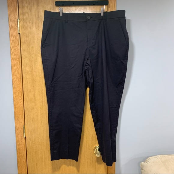 Vince Women's Cigarette Trouser in Black - Size 20 - Picture 3 of 7